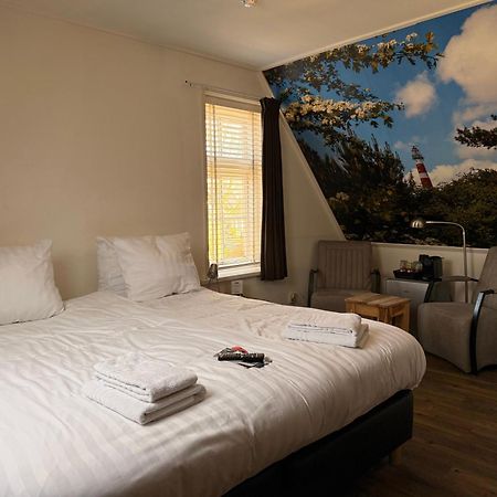 Bij Hen Op Ameland Hotel Hollum  Bagian luar foto