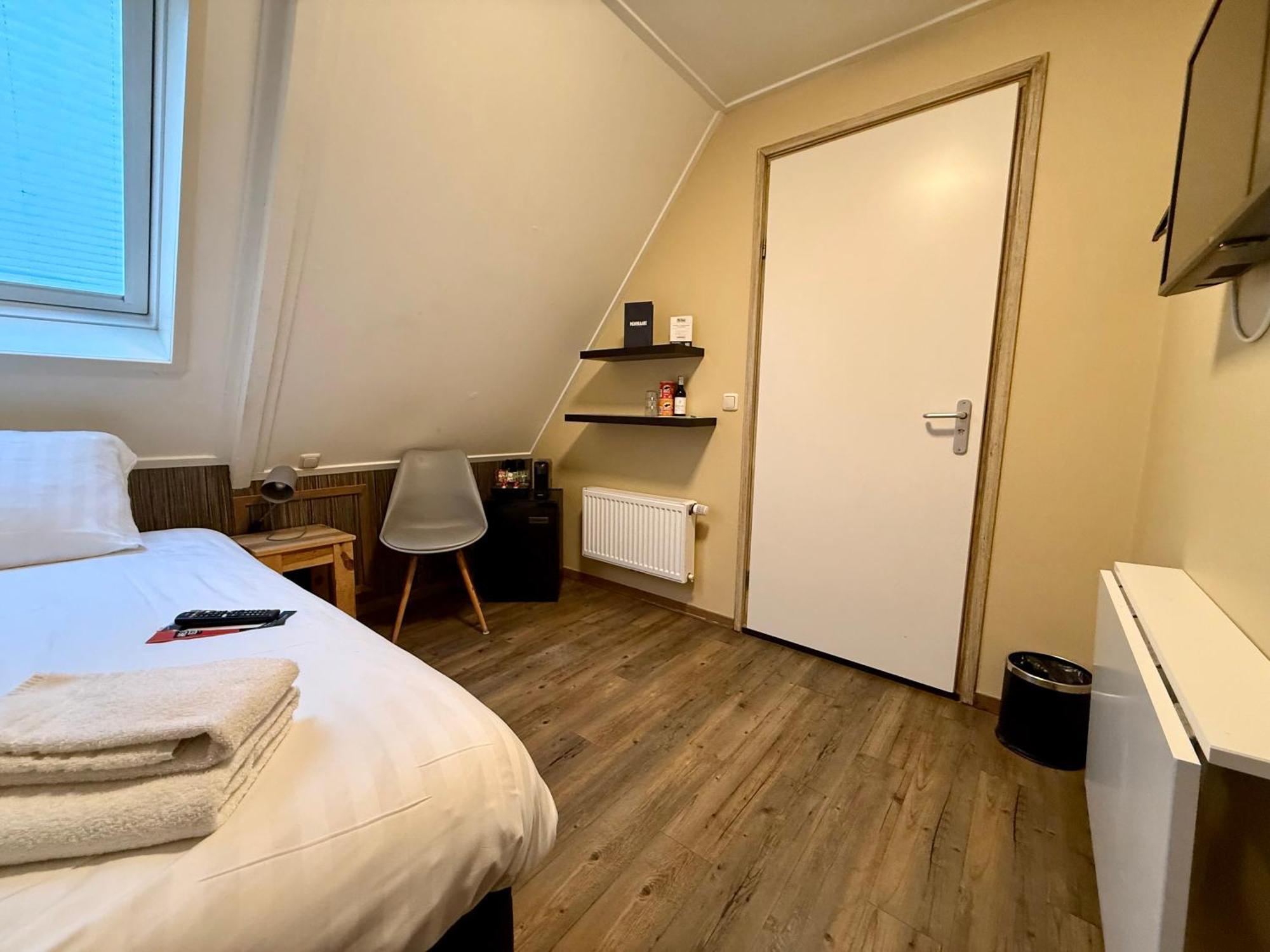 Bij Hen Op Ameland Hotel Hollum  Bagian luar foto