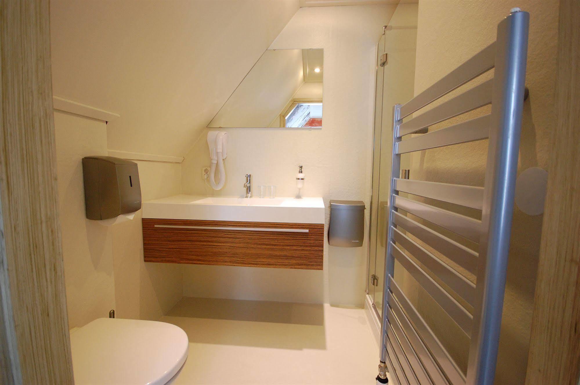 Bij Hen Op Ameland Hotel Hollum  Bagian luar foto